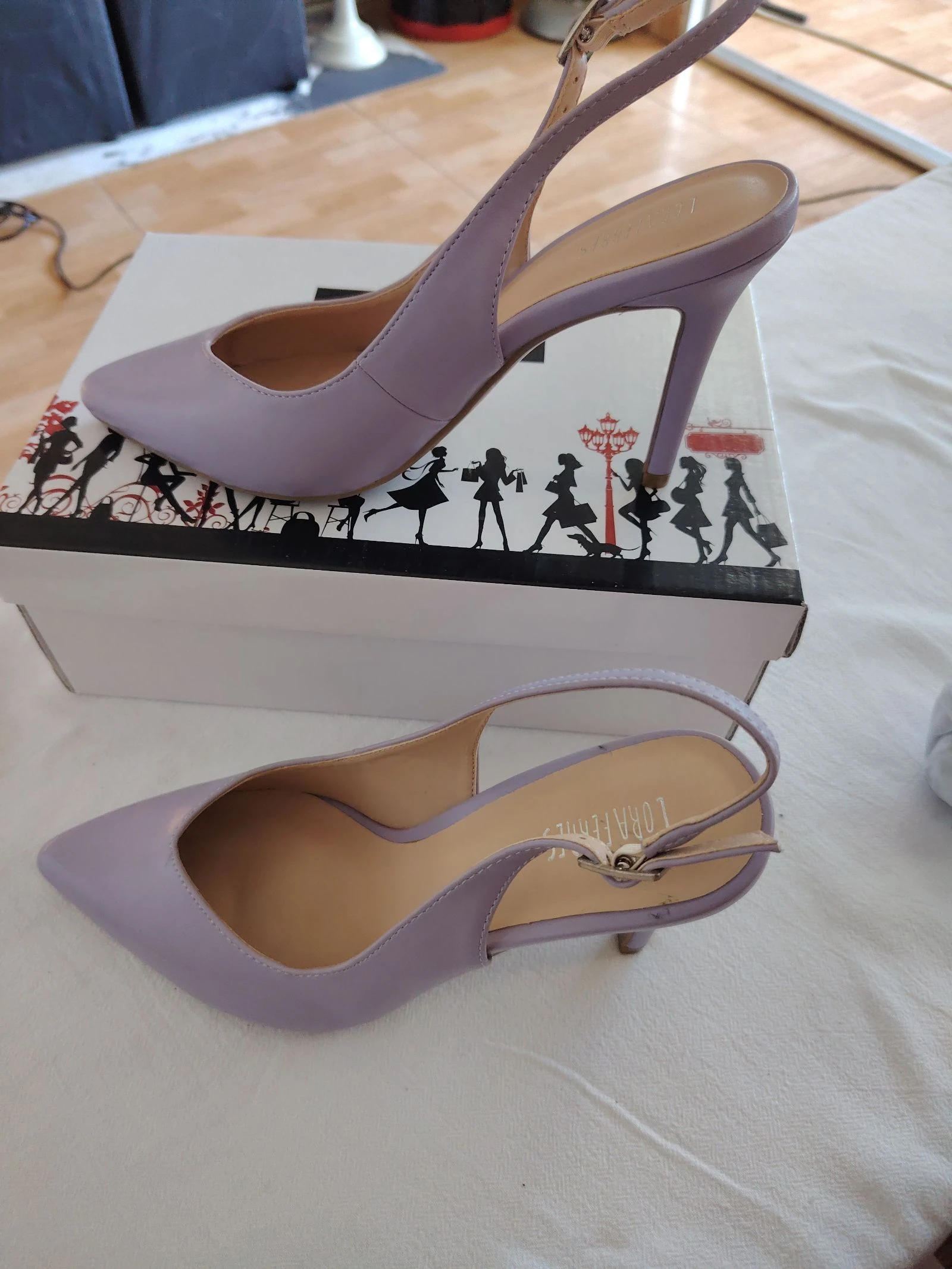 Zapatos de tacón Lora Ferres lila talla 39